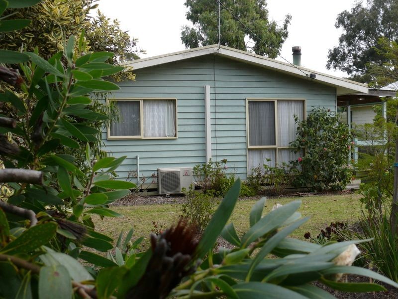 Raymond Island VIC 3880