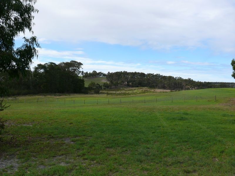 Lot 2/305 Lake Victoria Road, Newlands Arm VIC 3875