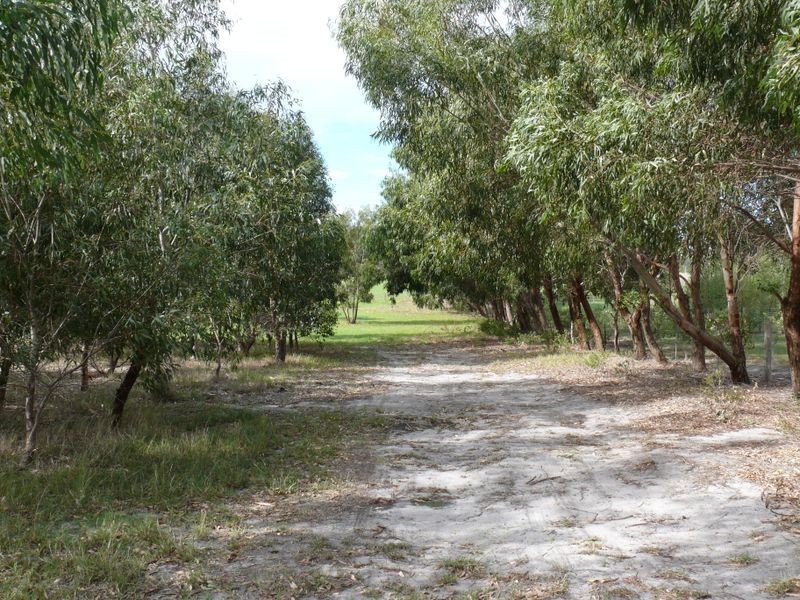 Lot 2/305 Lake Victoria Road, Newlands Arm VIC 3875