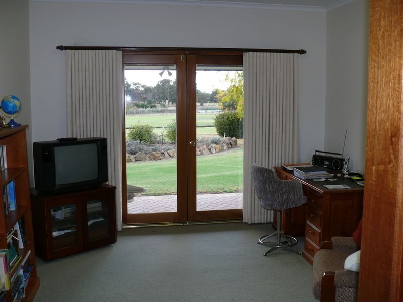 Eagle Point VIC 3878