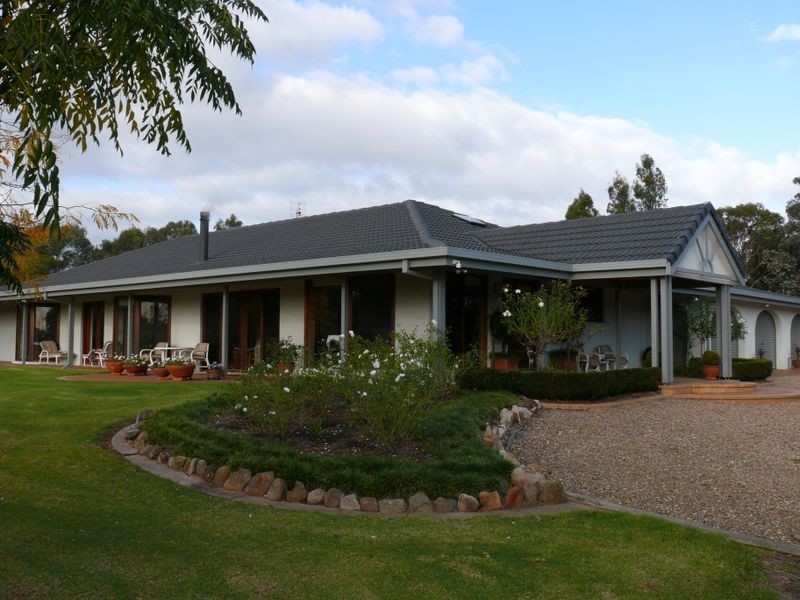 Eagle Point VIC 3878
