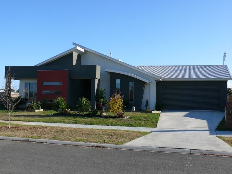 3 Eagle Bay Terrace, Paynesville VIC 3880