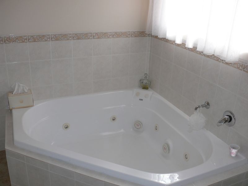 48 Fullarton Drive, Paynesville VIC 3880