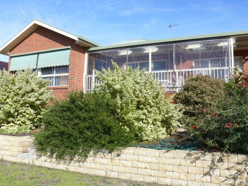 48 Fullarton Drive, Paynesville VIC 3880