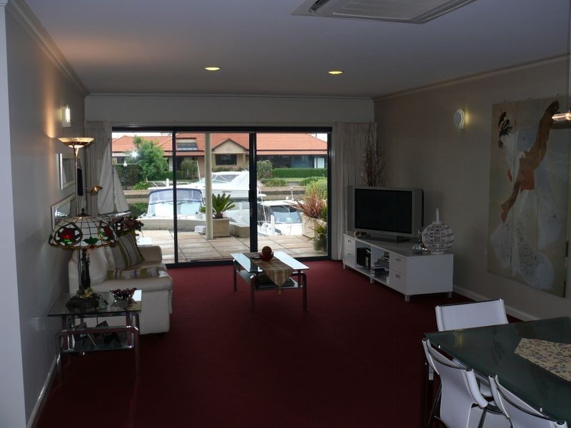 1/21 King Street, Paynesville VIC 3880