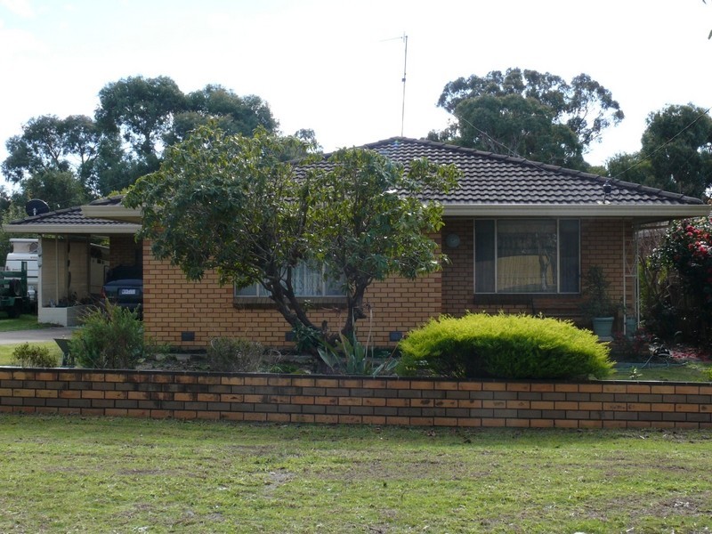 4 Rex Street, Paynesville VIC 3880