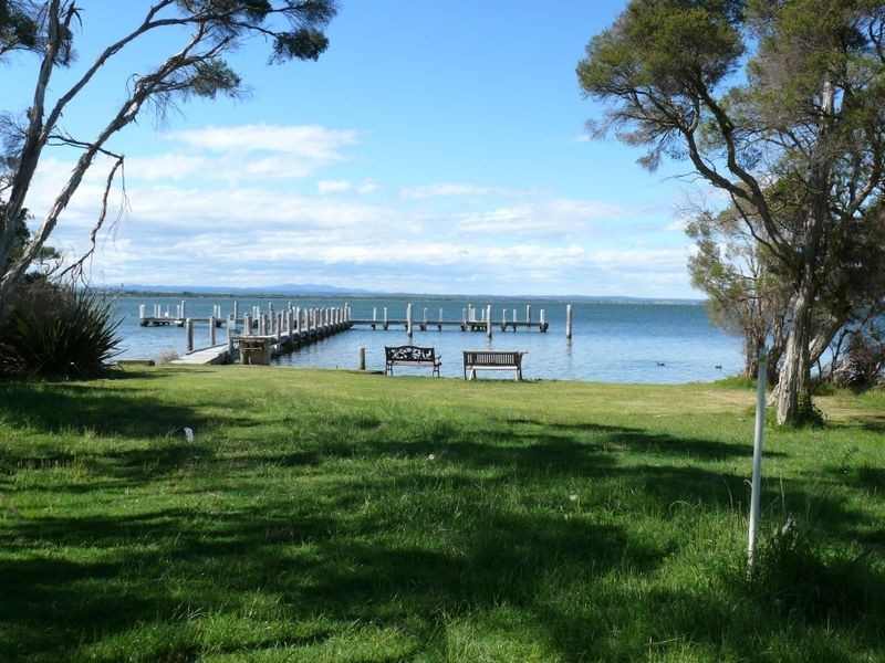 House 1/157 Bay Road, Eagle Point VIC 3878