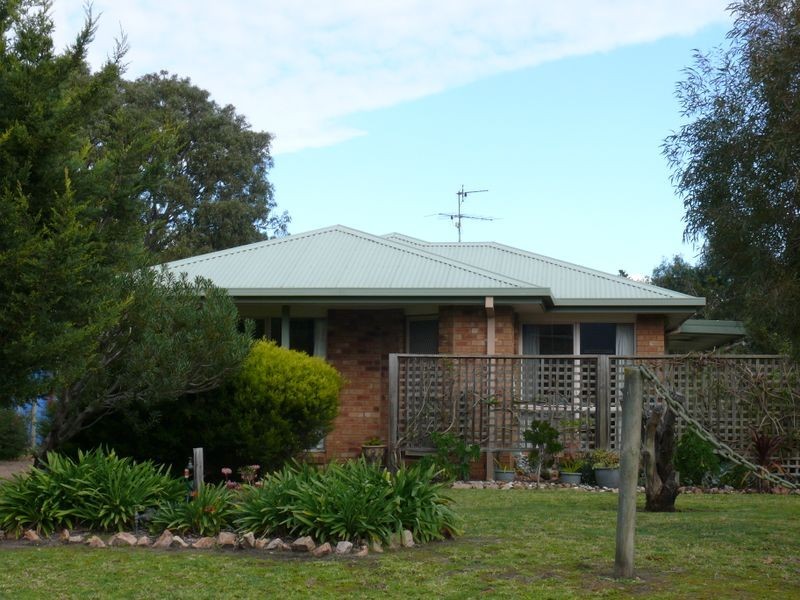 Raymond Island VIC 3880