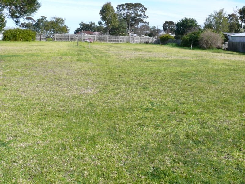 15 Toonalook Parade, Paynesville VIC 3880