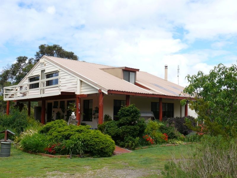 150 Gravelly Point Road, Raymond Island VIC 3880
