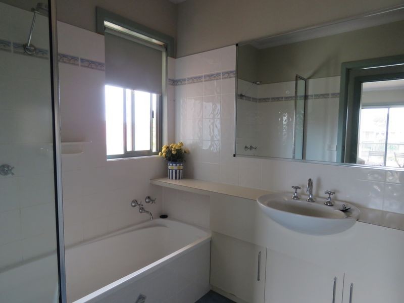 1/9 King Street, Paynesville VIC 3880