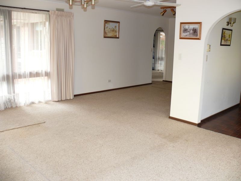 24 Reynolds Street, Paynesville VIC 3880