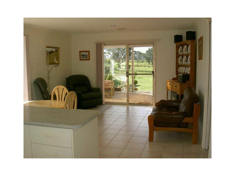 106 Newlands Drive, Paynesville VIC 3880