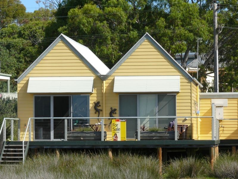 Raymond Island VIC 3880