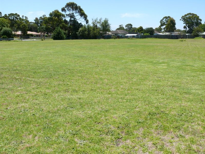 8 Newlands Drive, Paynesville VIC 3880