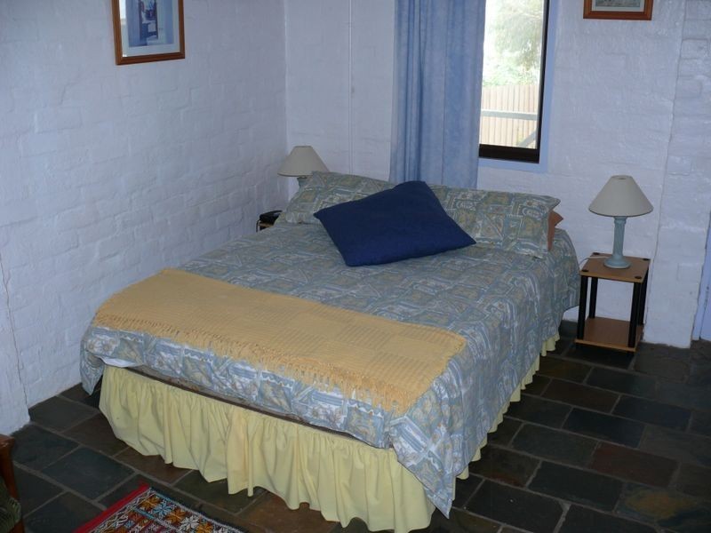 10 Millicent Court, Eagle Point VIC 3878