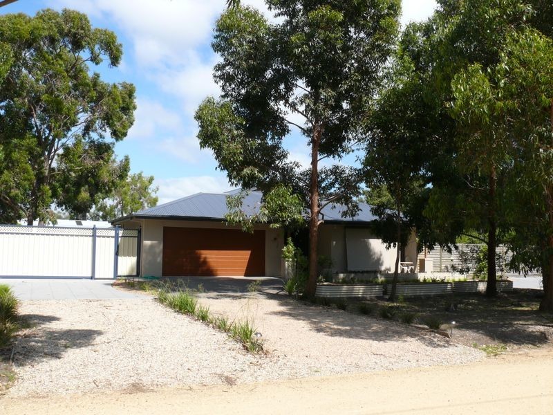 Raymond Island VIC 3880