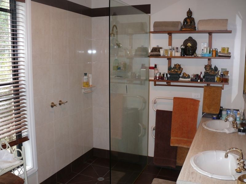 1 Simpsons Drive, Newlands Arm VIC 3875