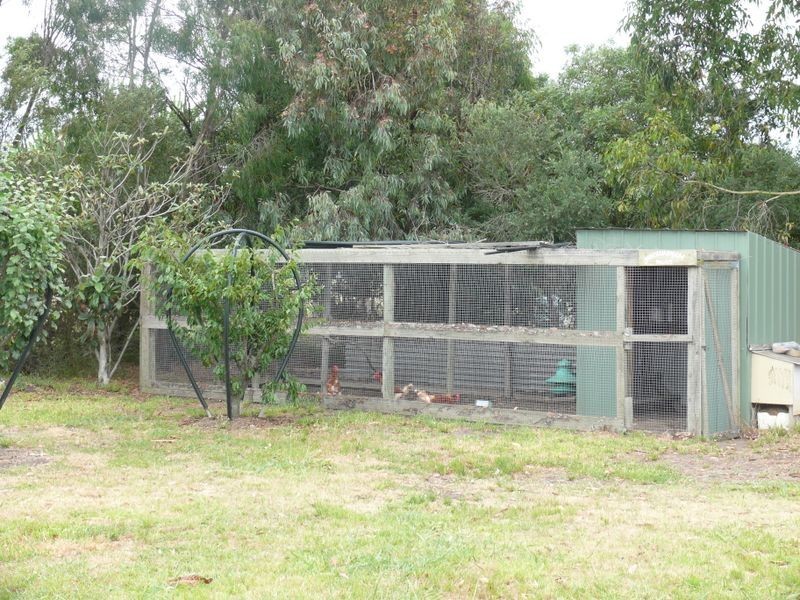 1 Simpsons Drive, Newlands Arm VIC 3875