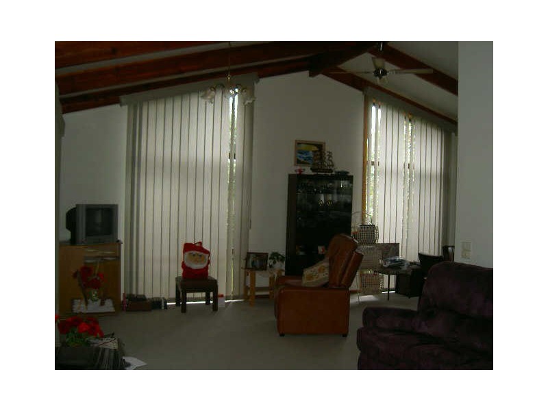 4 Kings Road, Paynesville VIC 3880