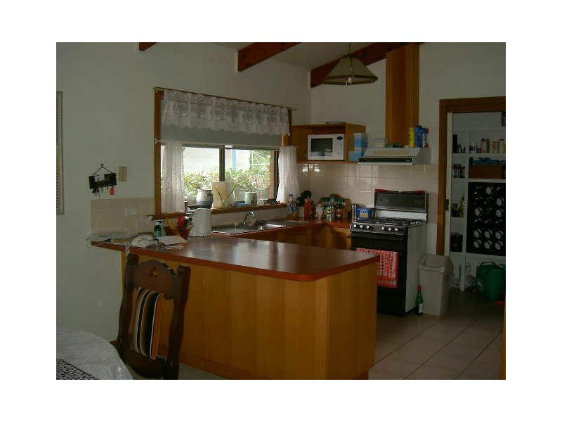 4 Kings Road, Paynesville VIC 3880