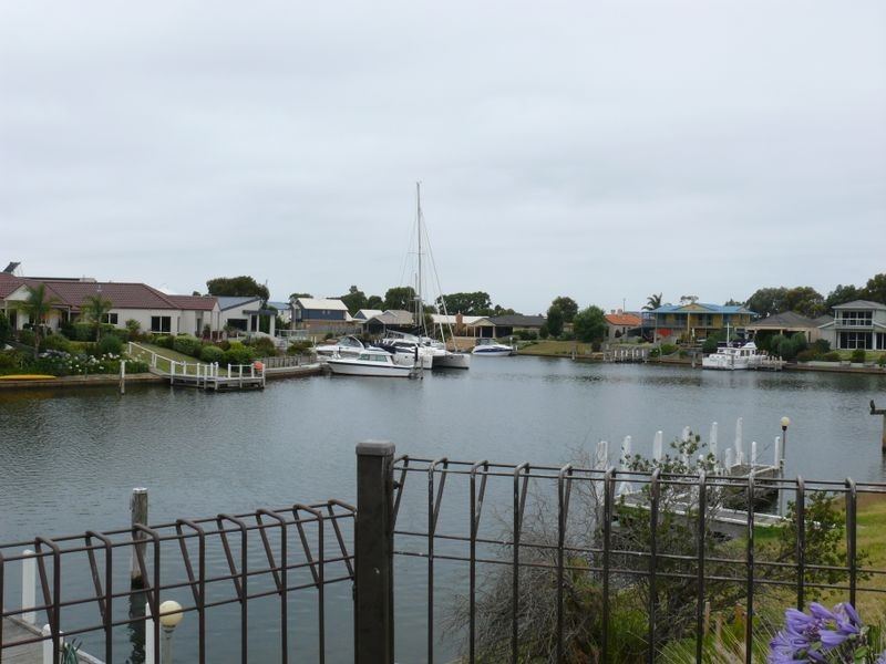 25 Schooner Terrace, Paynesville VIC 3880