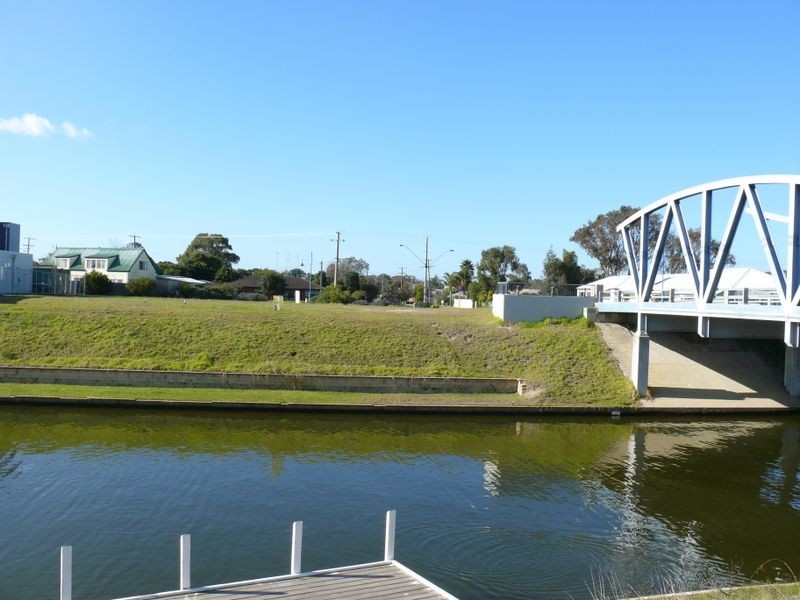 1 North Quay Place, Paynesville VIC 3880