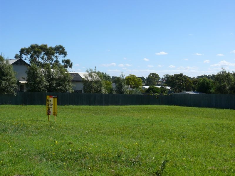 38 Lake Shore Drive, Newlands Arm VIC 3875