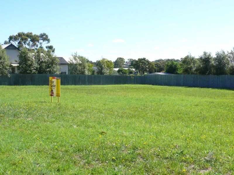 38 Lake Shore Drive, Newlands Arm VIC 3875
