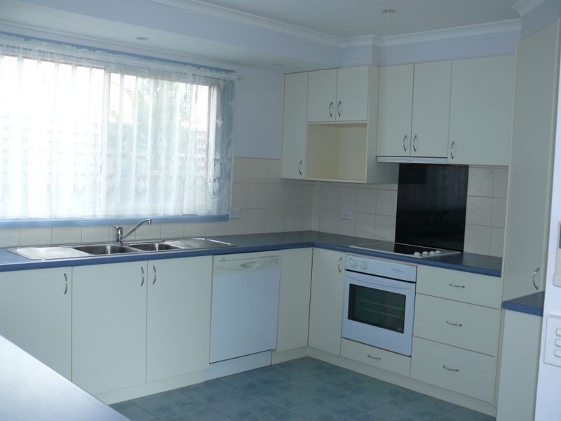 13 Hakea Court, Paynesville VIC 3880