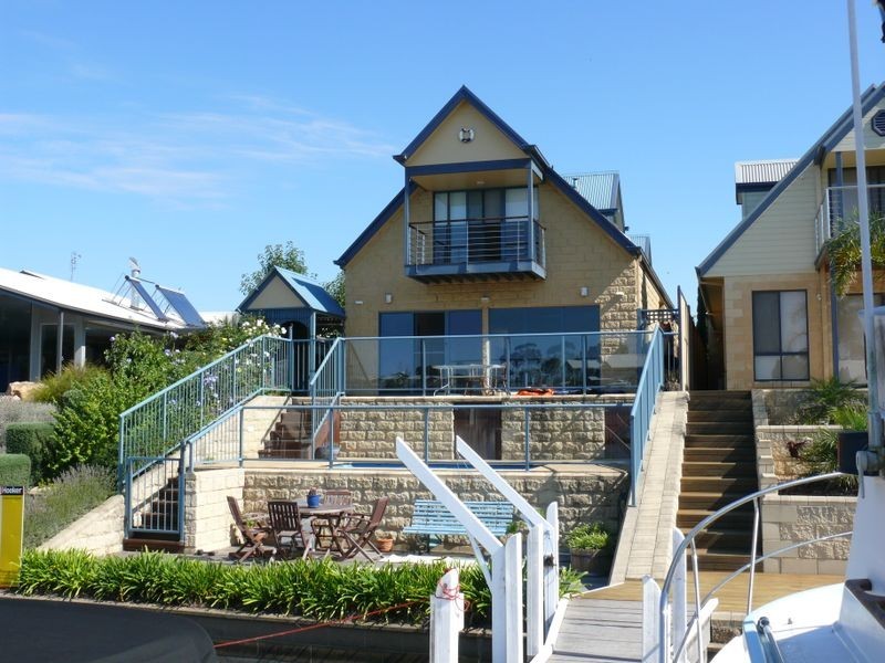 70A Wellington Street, Paynesville VIC 3880