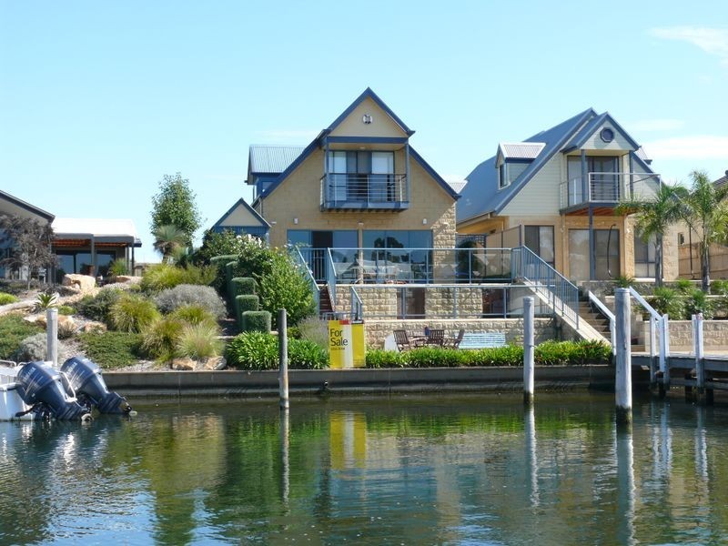 70A Wellington Street, Paynesville VIC 3880