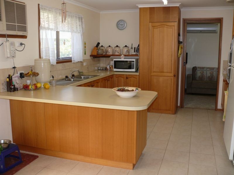 15 Waratah Avenue, Paynesville VIC 3880