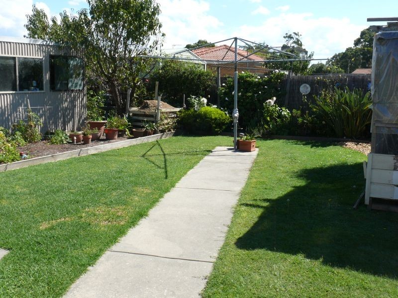 15 Waratah Avenue, Paynesville VIC 3880