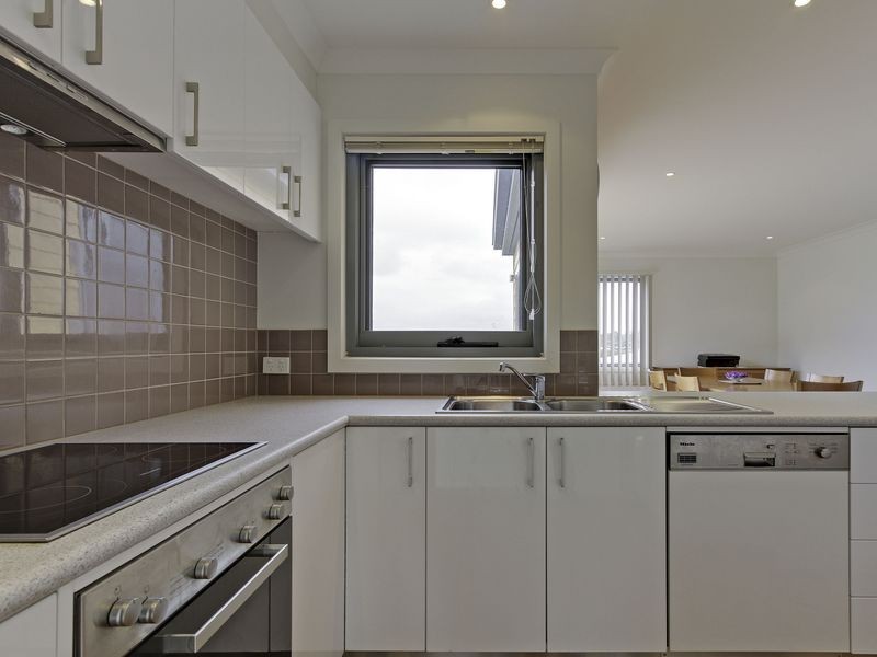 Unit 3/89 Bay Road, Eagle Point VIC 3878