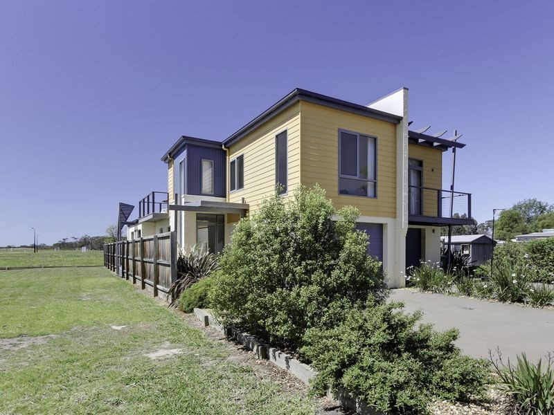 Unit 3/89 Bay Road, Eagle Point VIC 3878