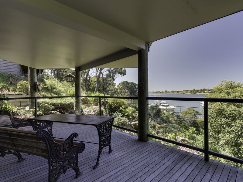 9 Kellina Court, Paynesville VIC 3880