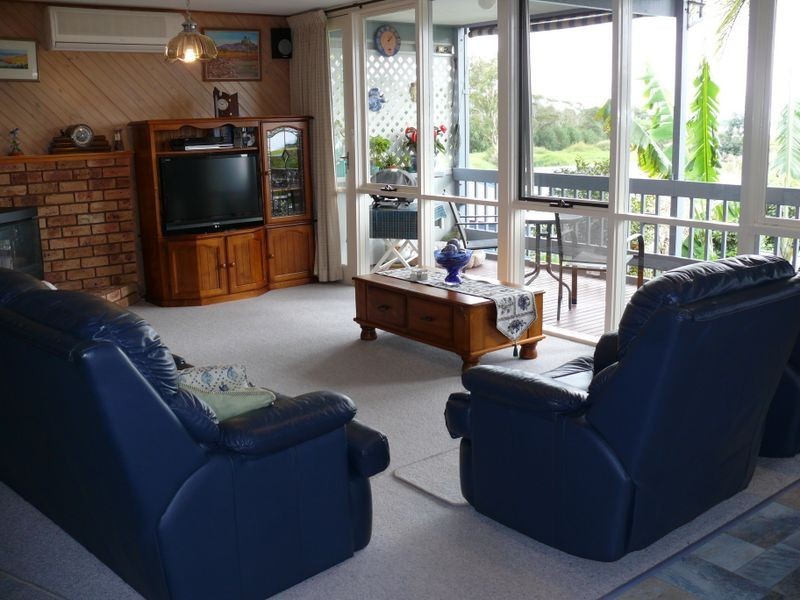 147 Bay Road, Eagle Point VIC 3878