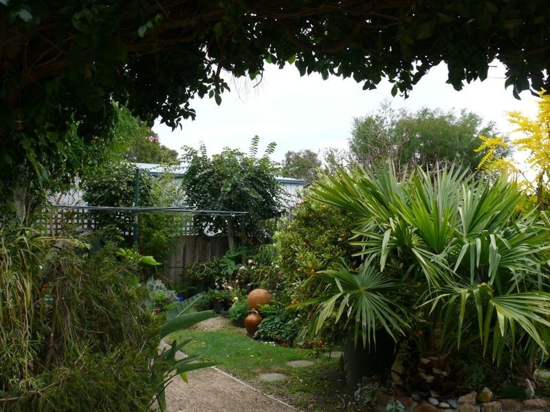 147 Bay Road, Eagle Point VIC 3878