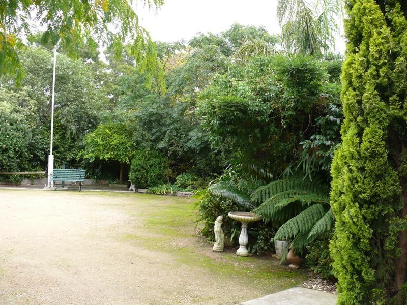 147 Bay Road, Eagle Point VIC 3878