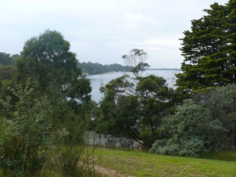 16 Backwater Court, Paynesville VIC 3880