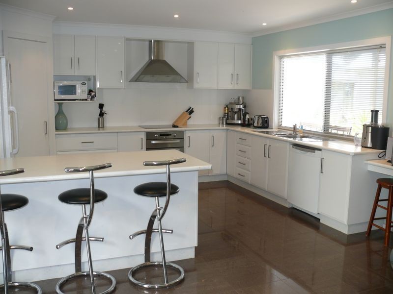 8 Bayside Avenue, Newlands Arm VIC 3875