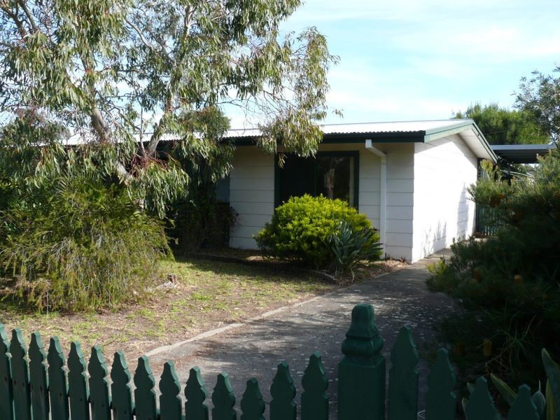 105 Main Road, Paynesville VIC 3880