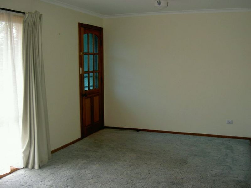 2/34 Cumming Street, Paynesville VIC 3880