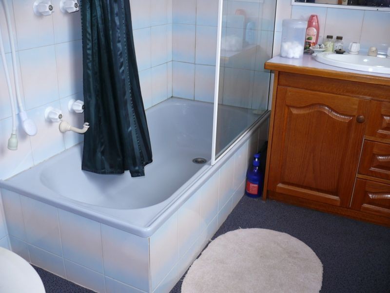 56 Main Road, Paynesville VIC 3880