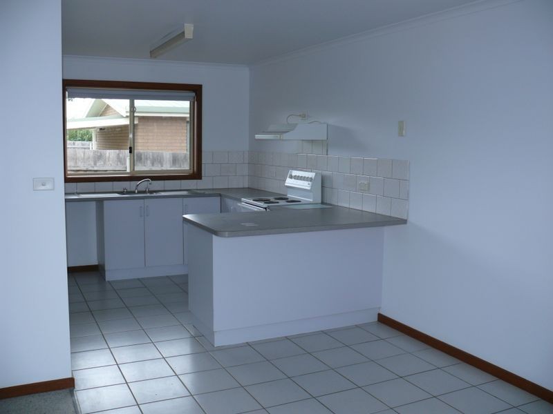 2/42 Ashley Street, Paynesville VIC 3880