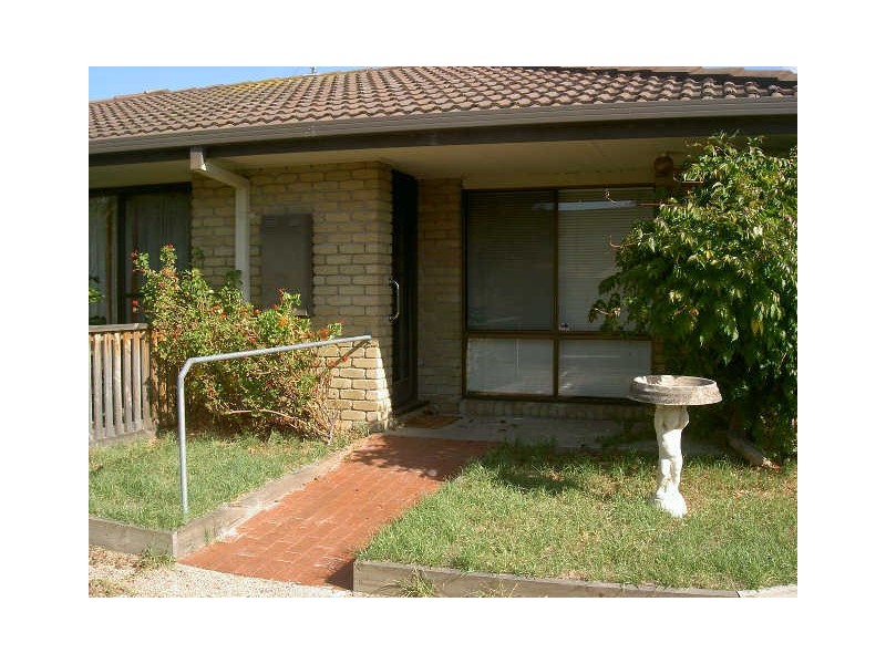 2/8 Reynolds Street, Paynesville VIC 3880