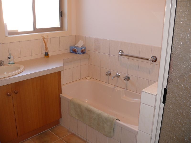 1/14 Wellington Street, Paynesville VIC 3880