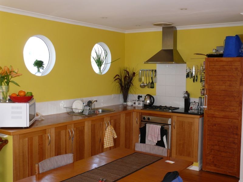 6 Bay Road, Eagle Point VIC 3878