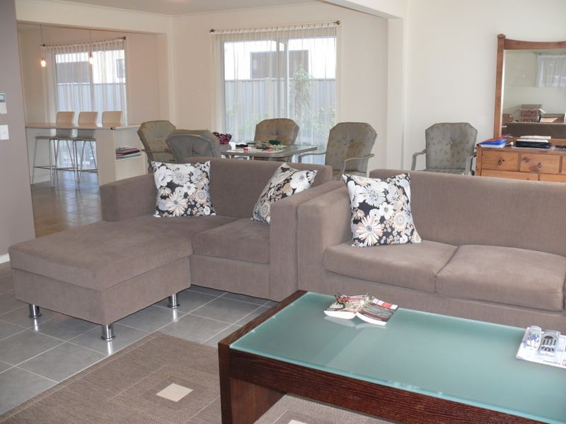 31 Fifth Parade, Raymond Island VIC 3880
